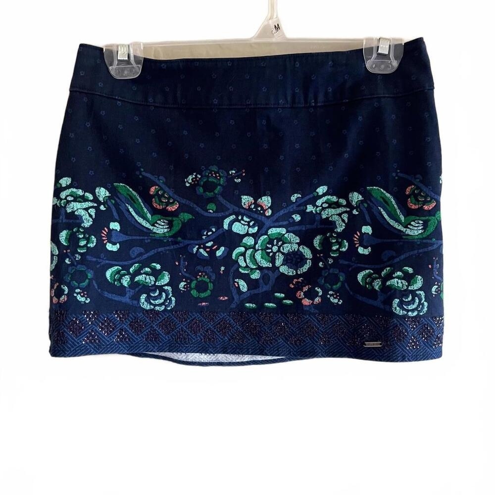 NWT - Size 1‎ - Women's -Hollister- Floral Print Mini Skirt